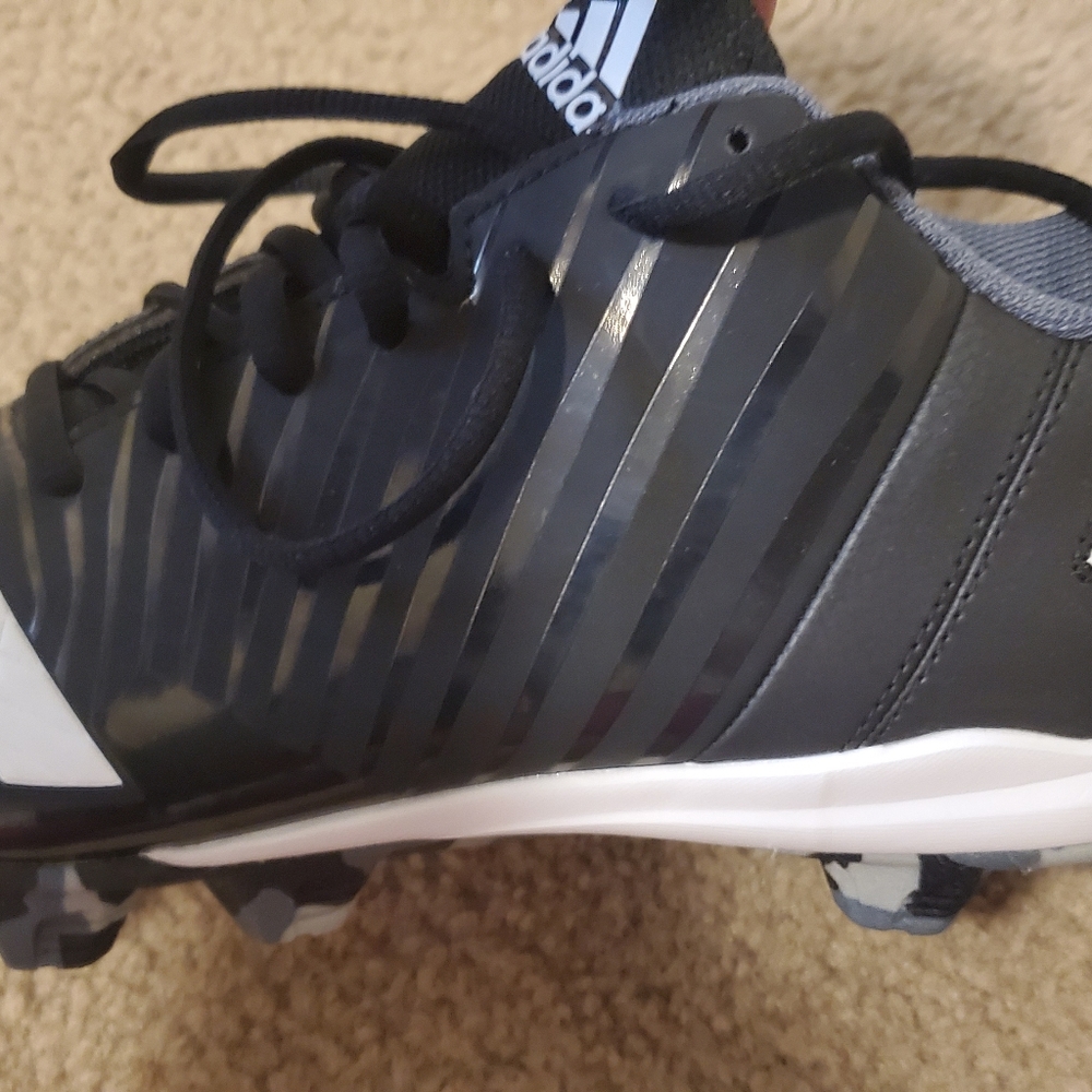 Adidas baseball cleats
